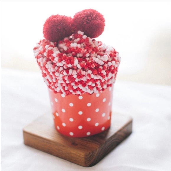 NEW! Cupcake Pom Pom Fuzzy Socks - Picture 6 of 7